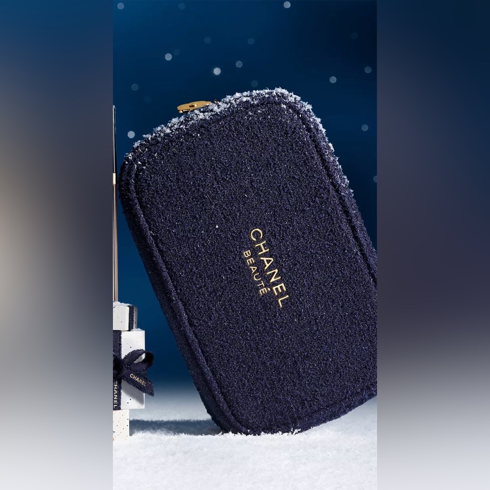 CHANEL Holiday 2025 Toiletry Makeup Cosmetics Case Limited Edition